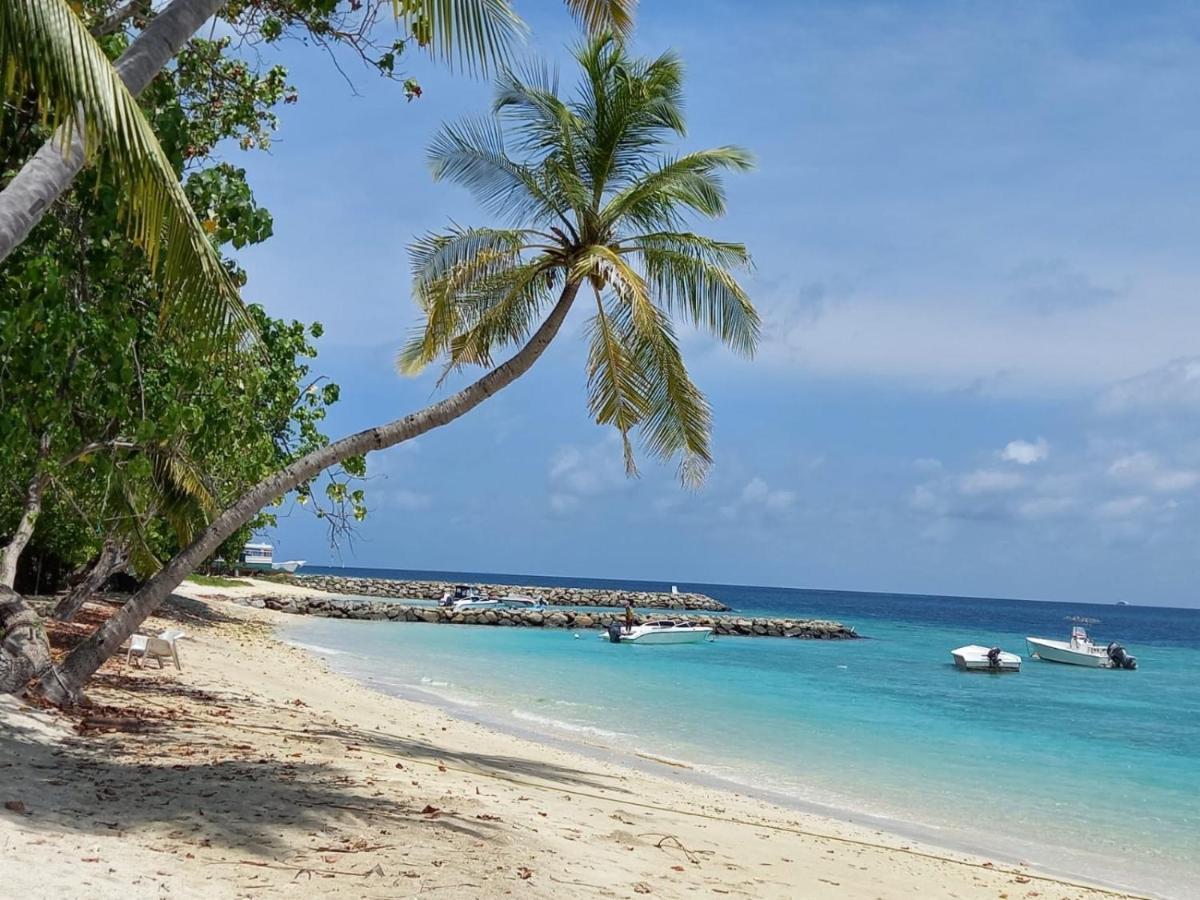 Fins Dive And Leisure Hotel Rasdhoo Esterno foto