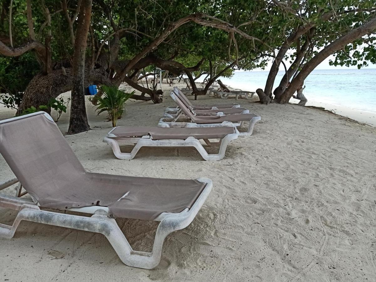 Fins Dive And Leisure Hotel Rasdhoo Esterno foto
